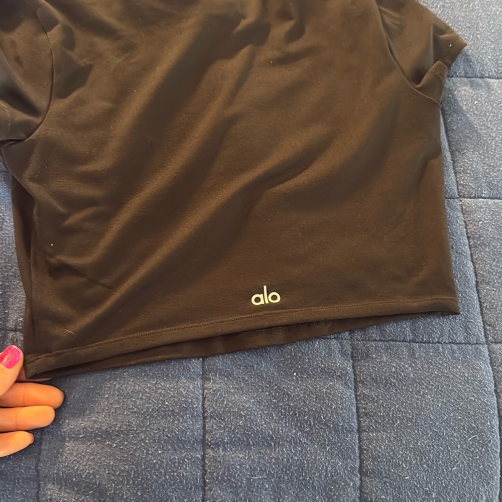 Alo Classic Black Women's tshirt